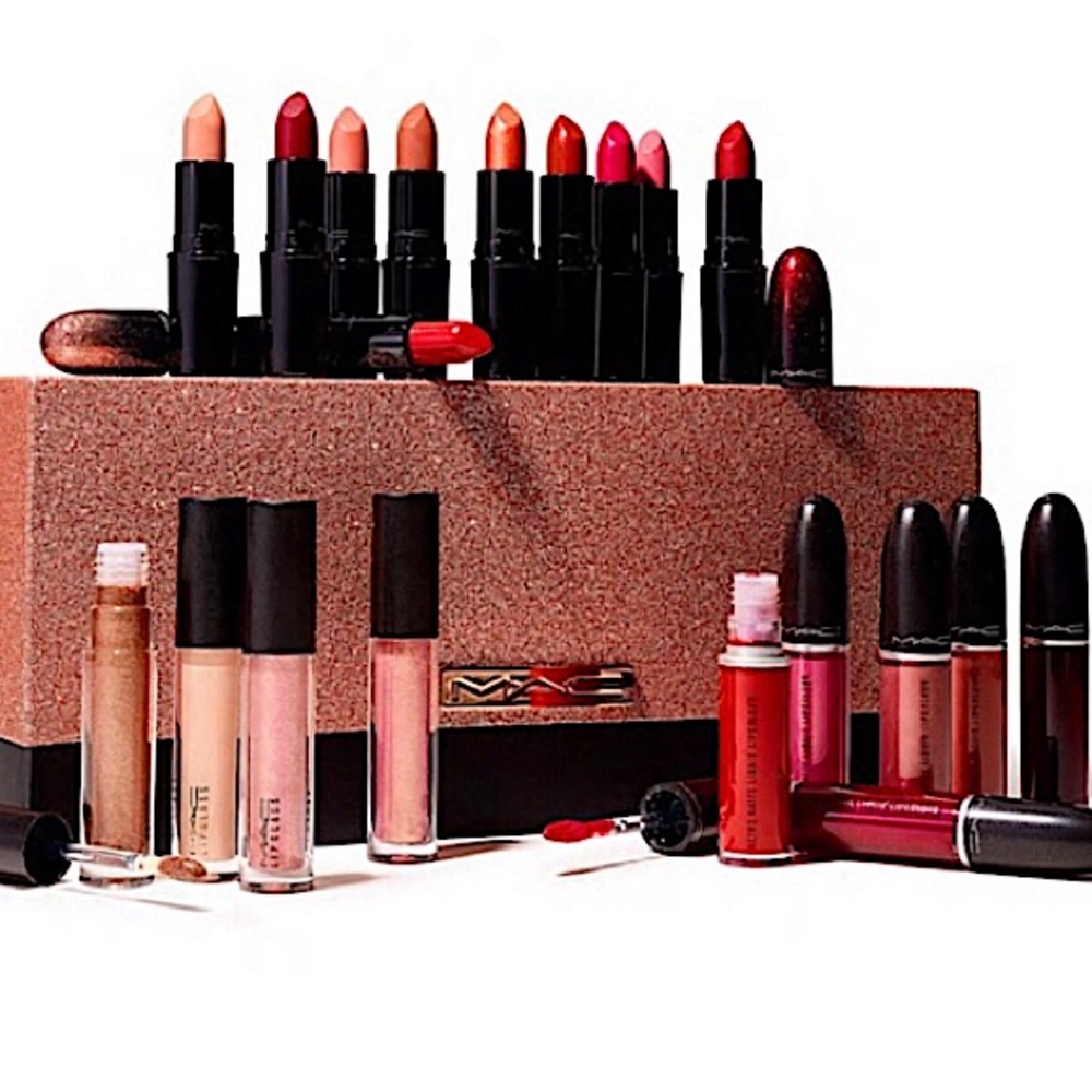 Mac Collector of the Stars 20 piece lip collection